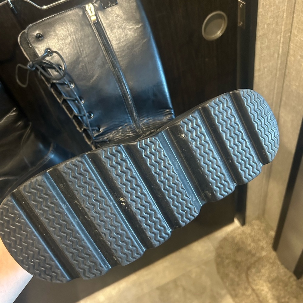 Platform boots - Picture 4 of 5